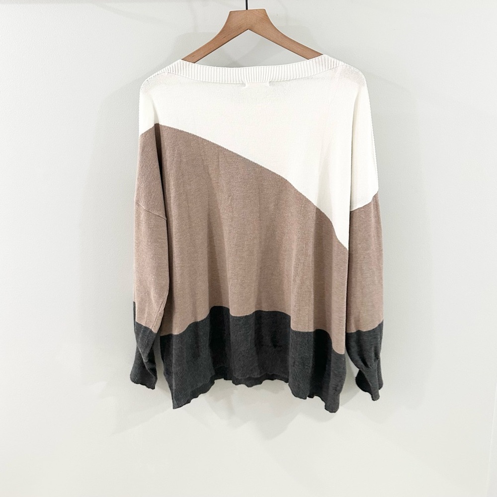 OVLA Color Block Sweater Size 2X - Picture 7 of 7